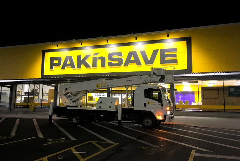 A man lift truck used for Pak'n'Save sign lighting